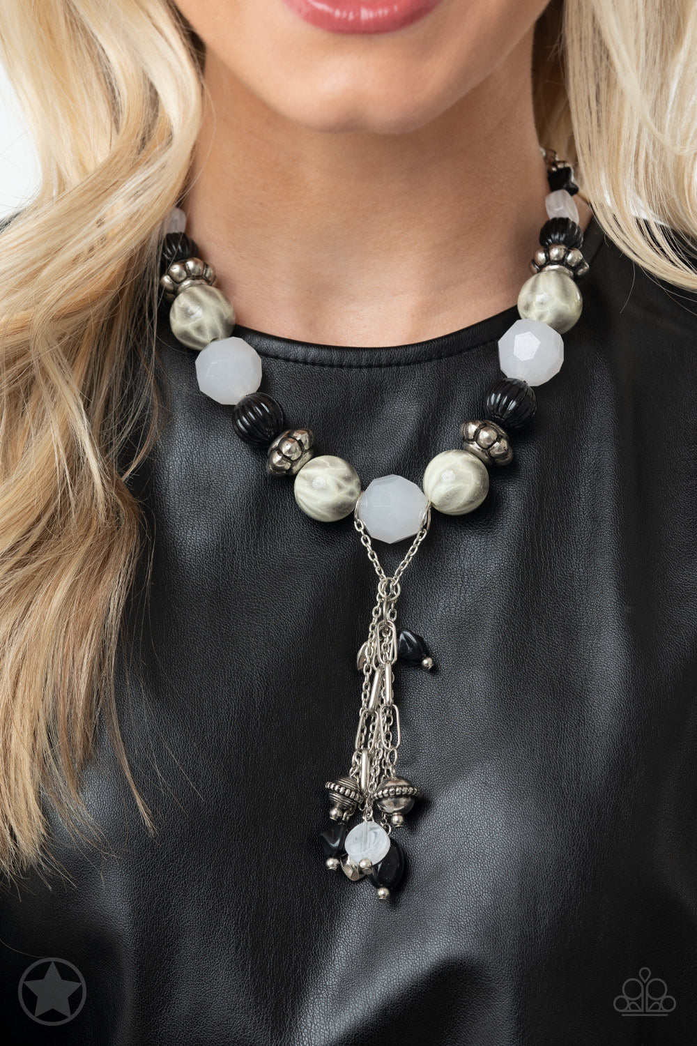 Break A Leg! Black/White Necklace