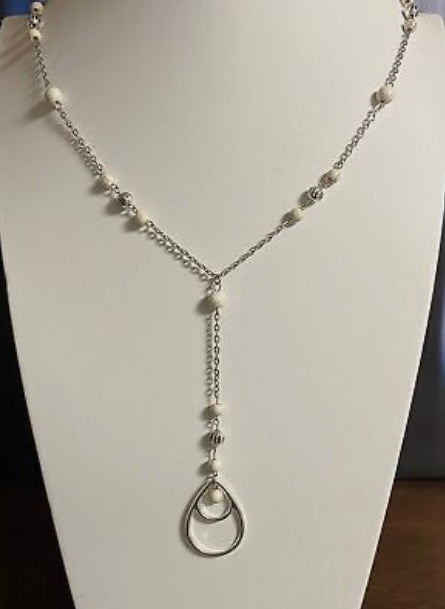 Sandstone Savannah White Necklace